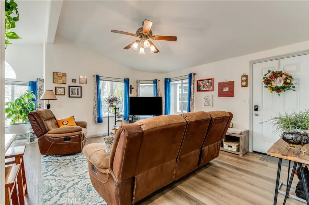 51 Quinta Court Paso Robles, CA 93446