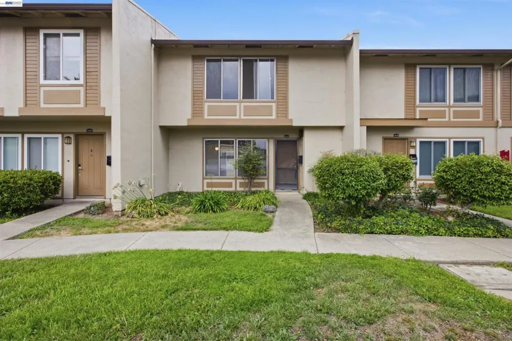 34644 Greenstone Cmn Fremont, CA 94555