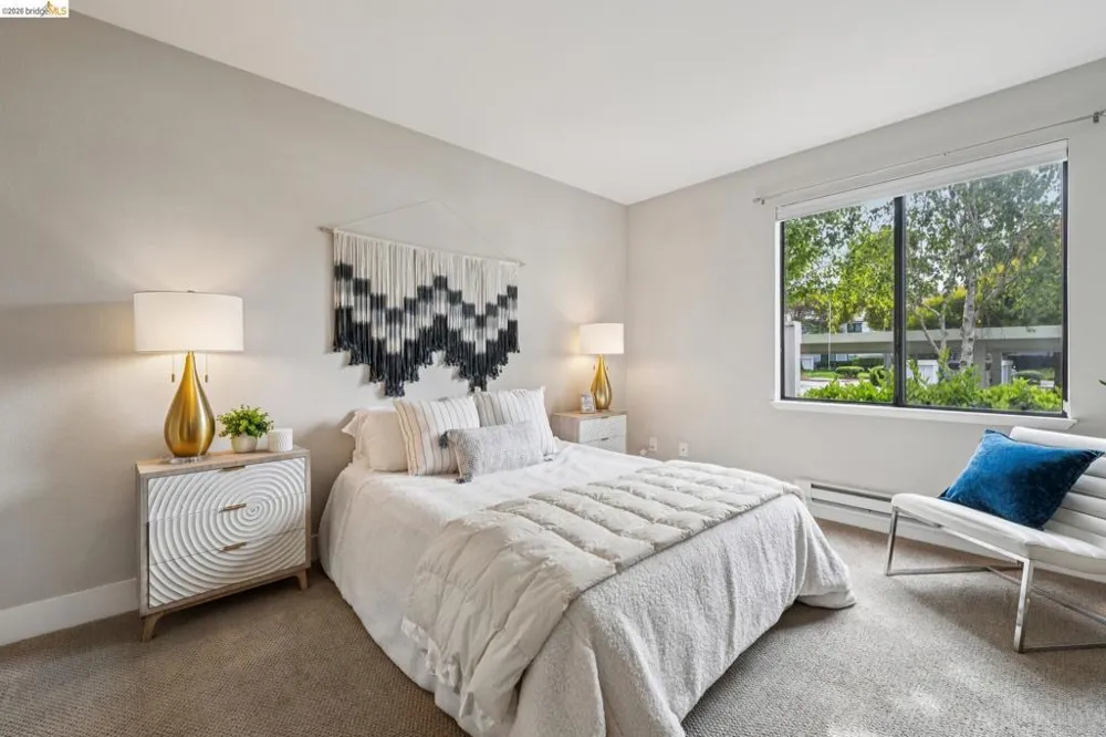 45 Schooner Ct Richmond, CA 94804