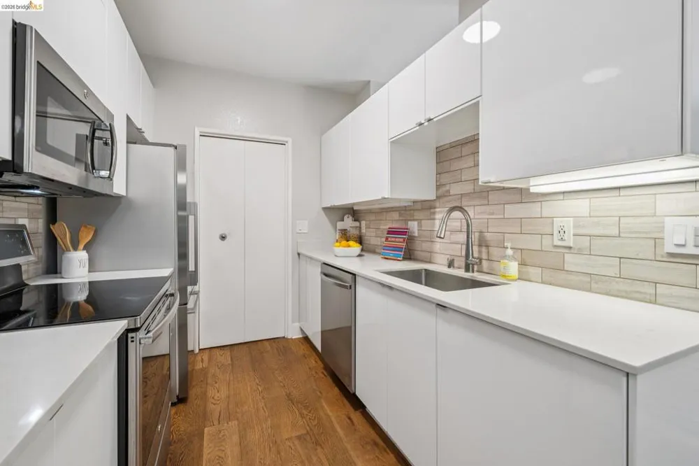 45 Schooner Ct Richmond, CA 94804