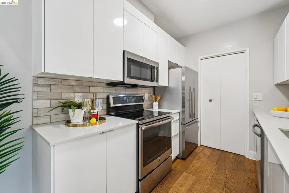 45 Schooner Ct Richmond, CA 94804