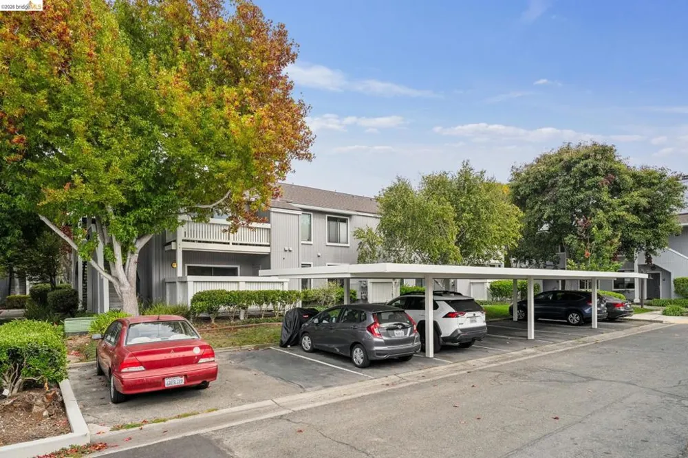45 Schooner Ct Richmond, CA 94804
