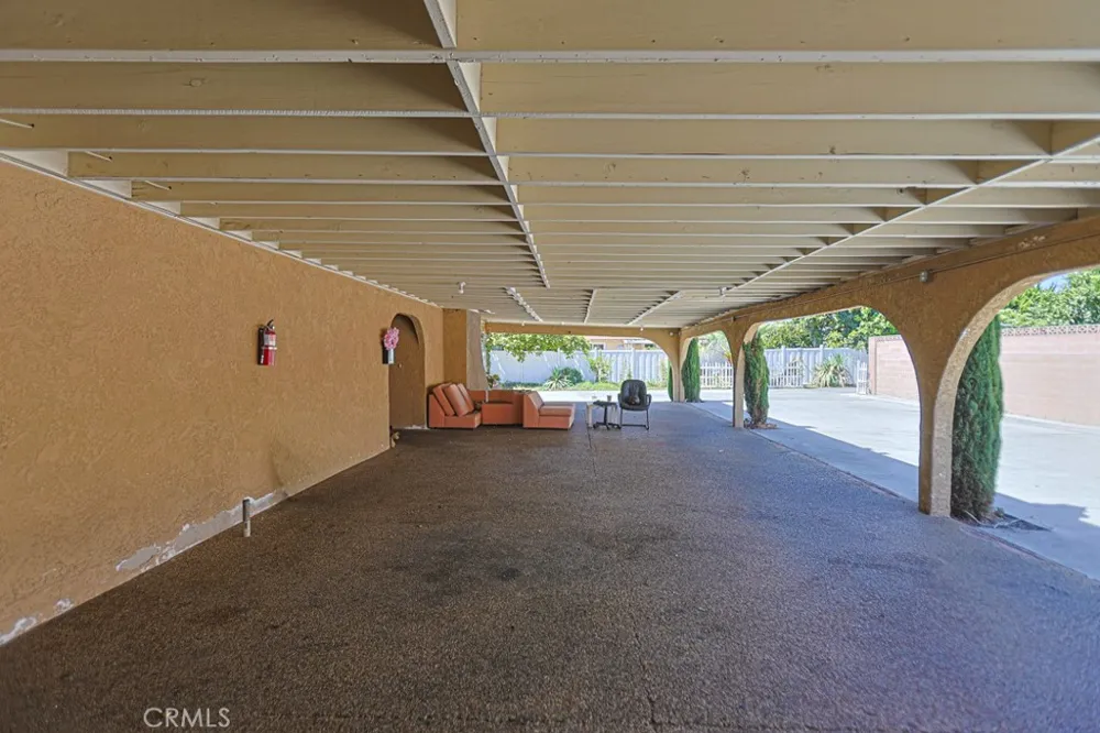 11602 Lampson Garden Grove, CA 92840