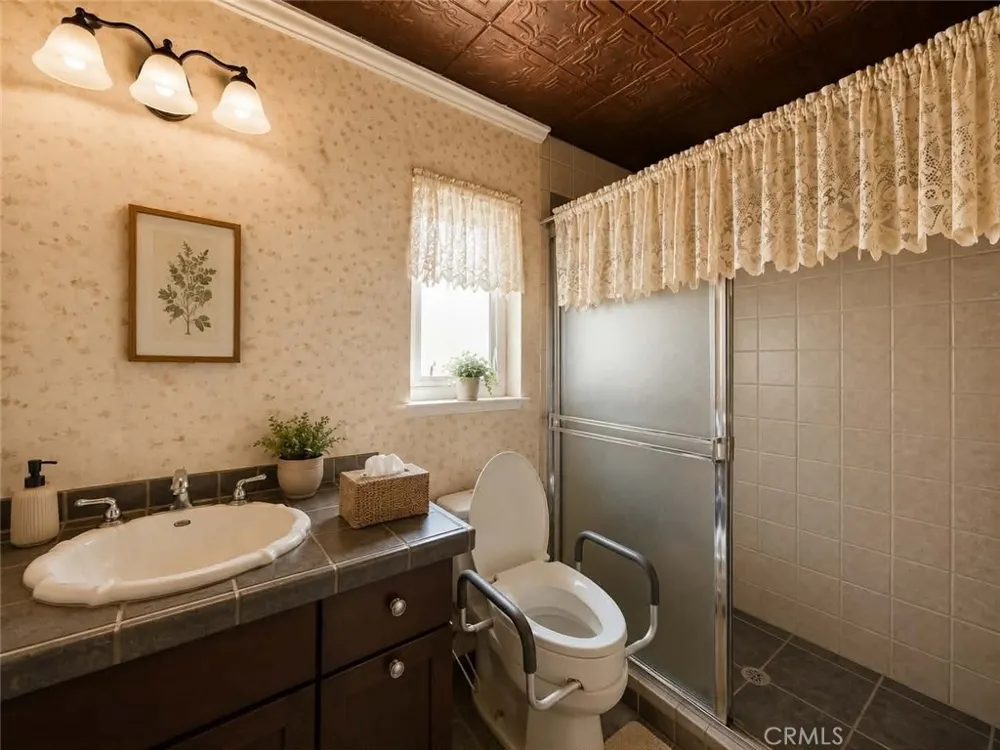 17110 Los Robles Fountain Valley, CA 92708