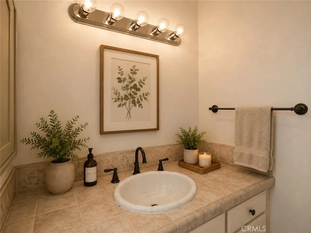 17110 Los Robles Fountain Valley, CA 92708