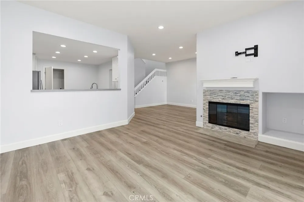 2295 Indigo Hills #4 Corona, CA 92879