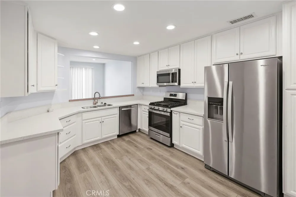 2295 Indigo Hills #4 Corona, CA 92879
