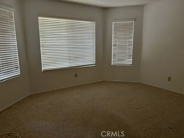 5774 Lake Buena Vista Banning, CA 92220