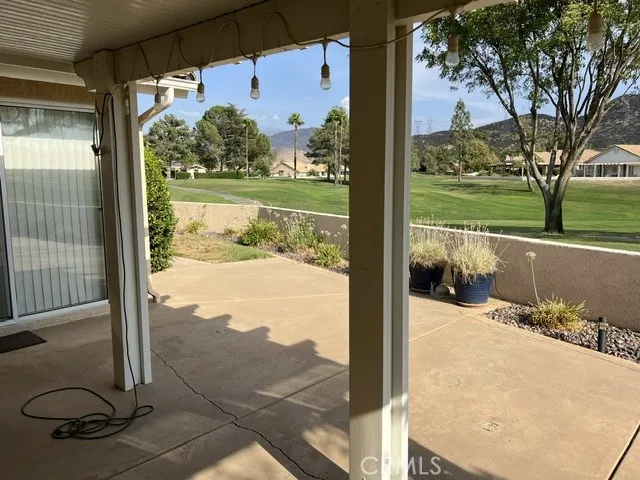 5774 Lake Buena Vista Banning, CA 92220