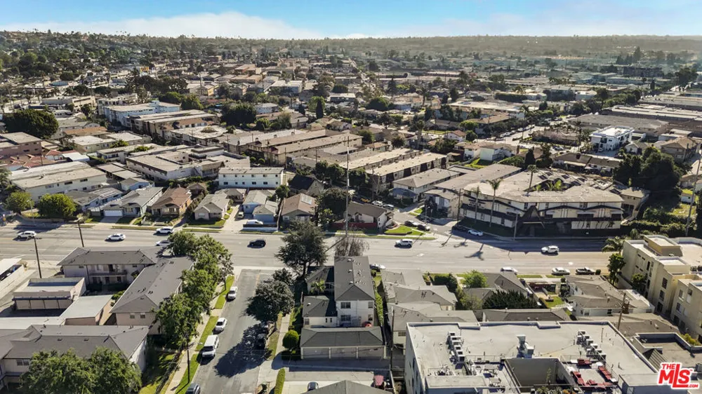 5202 Knowlton Street Los Angeles, CA 90045