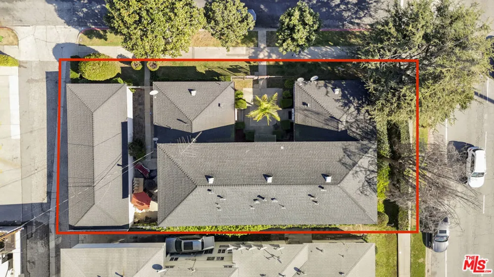 5202 Knowlton Street Los Angeles, CA 90045