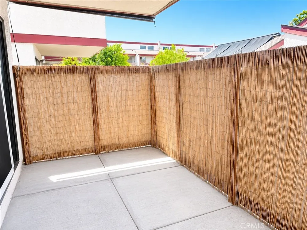 946 W 220th Torrance, CA 90502
