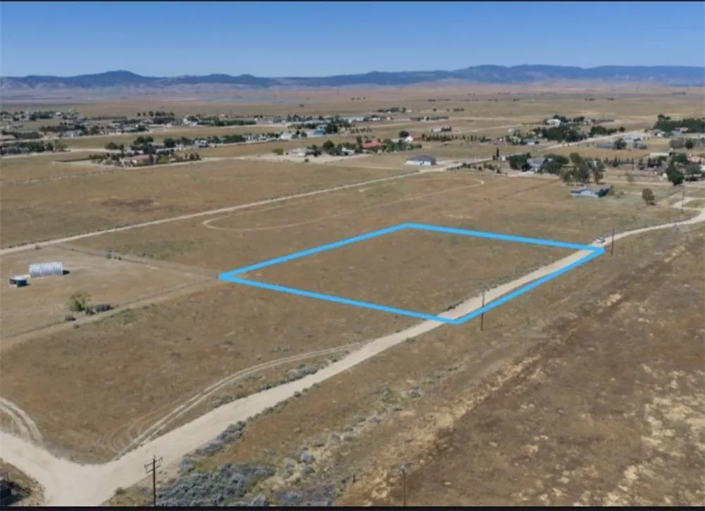 2312 W Ave C Lancaster, CA 93536