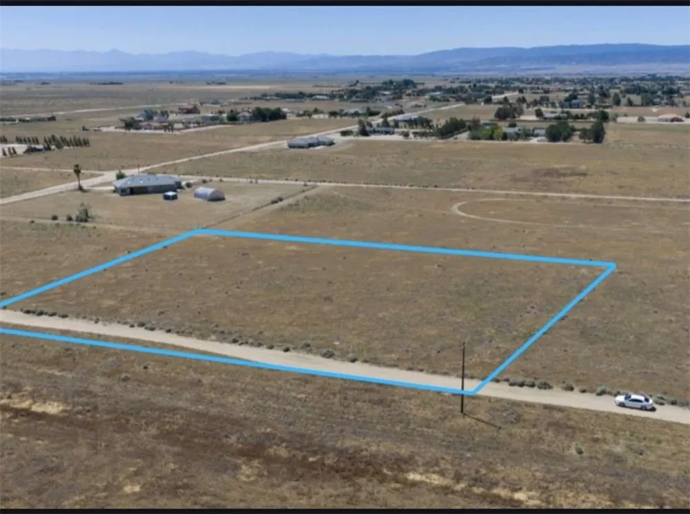 2312 W Ave C Lancaster, CA 93536