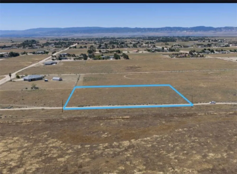 2312 W Ave C Lancaster, CA 93536