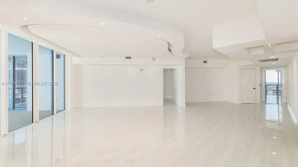 333 Las Olas Way #1204 Fort Lauderdale, FL 33301