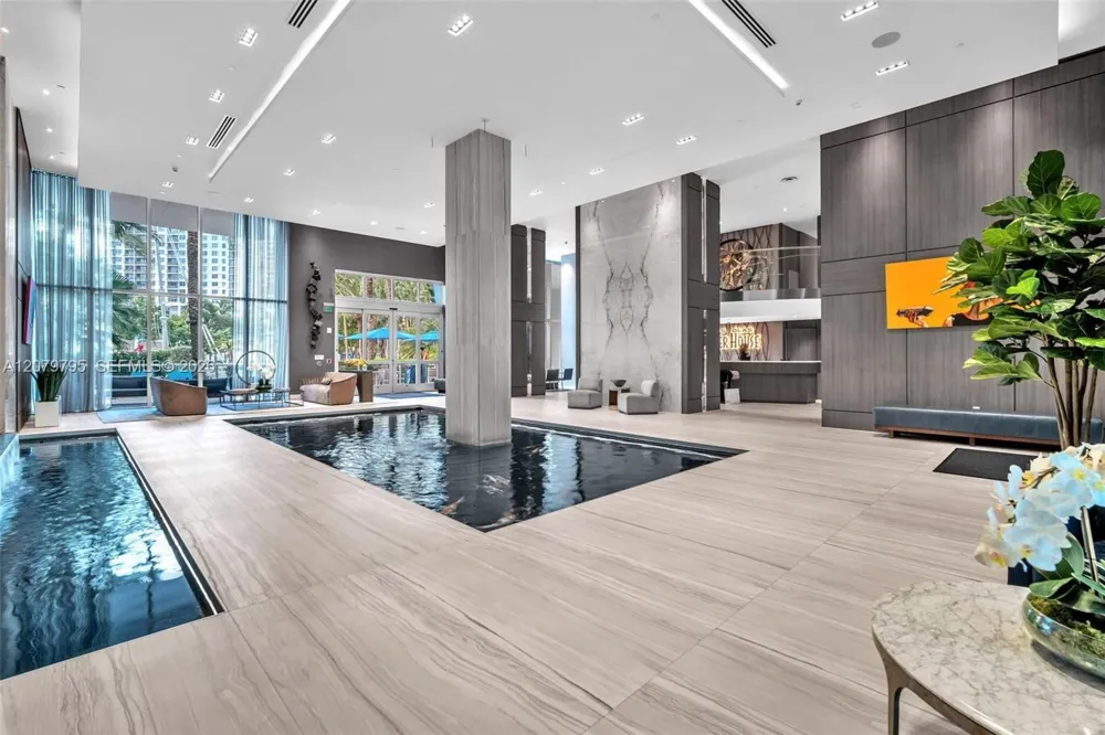 333 Las Olas Way #1204 Fort Lauderdale, FL 33301