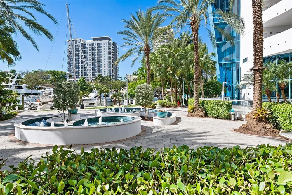 333 Las Olas Way #1204 Fort Lauderdale, FL 33301