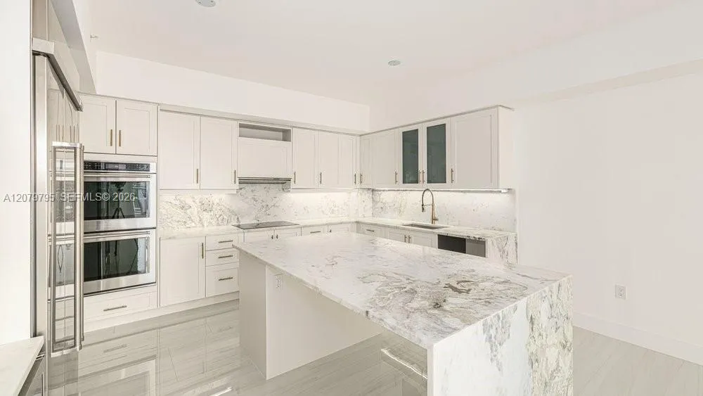 333 Las Olas Way #1204 Fort Lauderdale, FL 33301