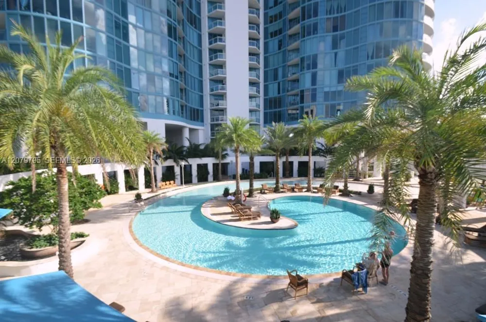 333 Las Olas Way #1204 Fort Lauderdale, FL 33301