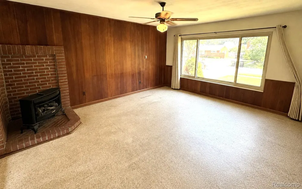 18947 Whitby Street Livonia City, MI 48152