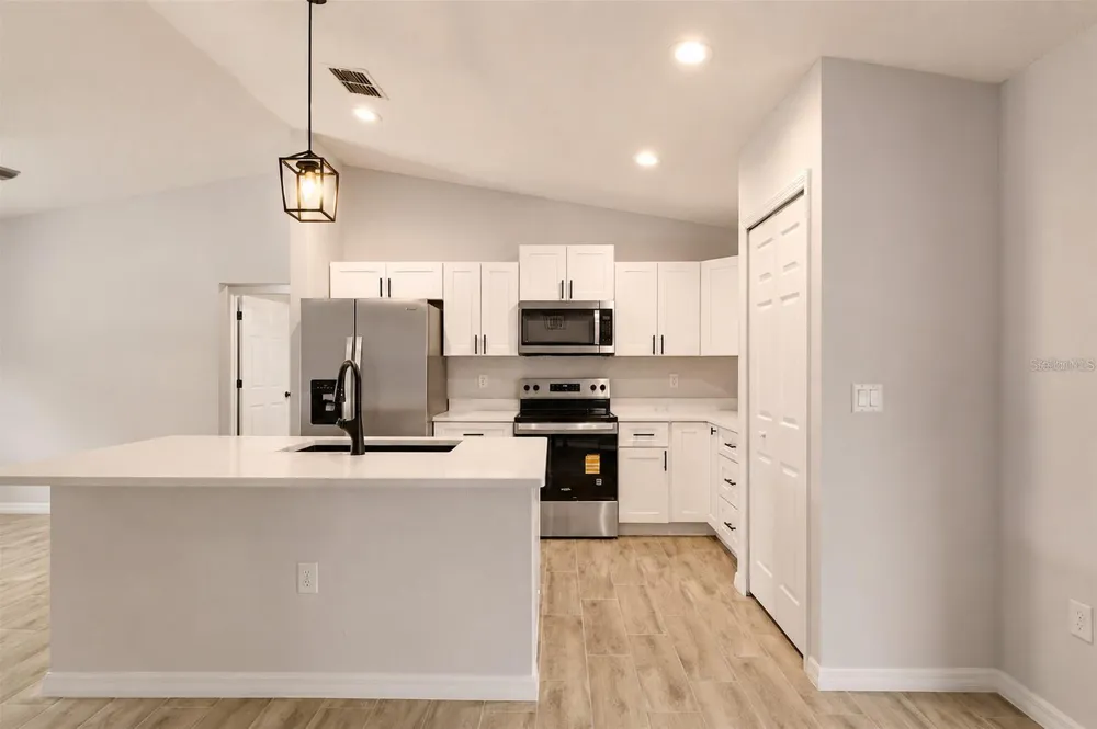 5894 NW 63RD PLACE ocala, FL 34482