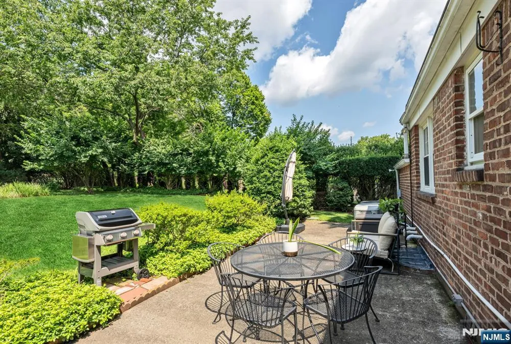 69 7th Street Cresskill, NJ 07626