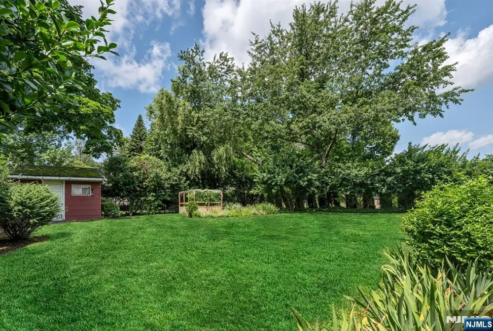 69 7th Street Cresskill, NJ 07626