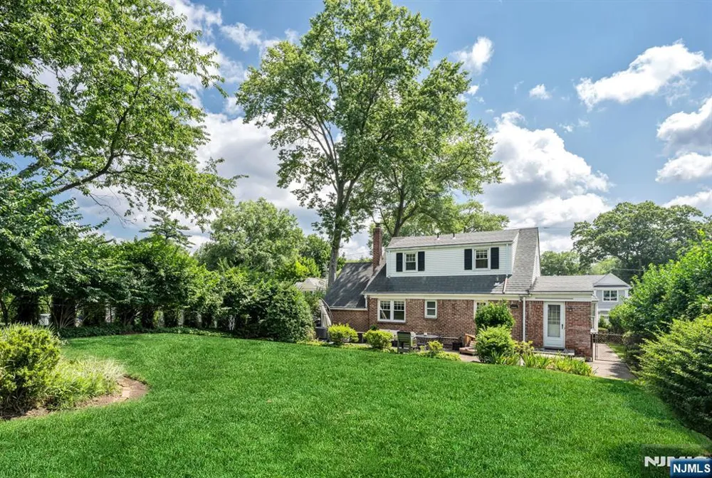 69 7th Street Cresskill, NJ 07626