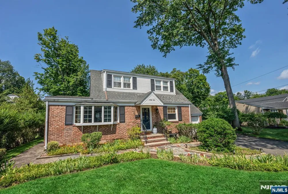 69 7th Street Cresskill, NJ 07626