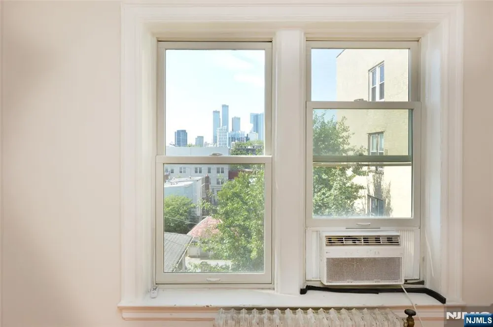 63 Sherman Place D5 Jersey City, NJ 07307