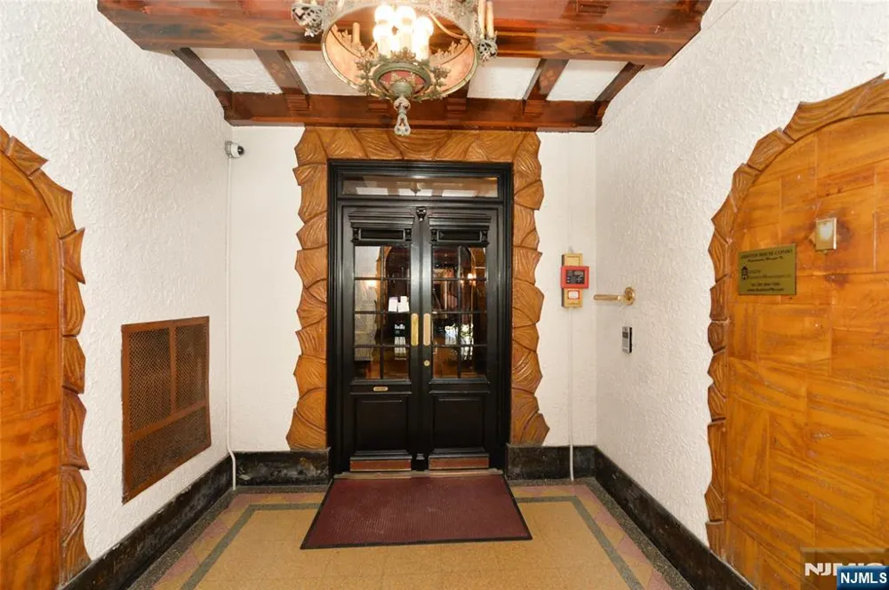 63 Sherman Place D5 Jersey City, NJ 07307
