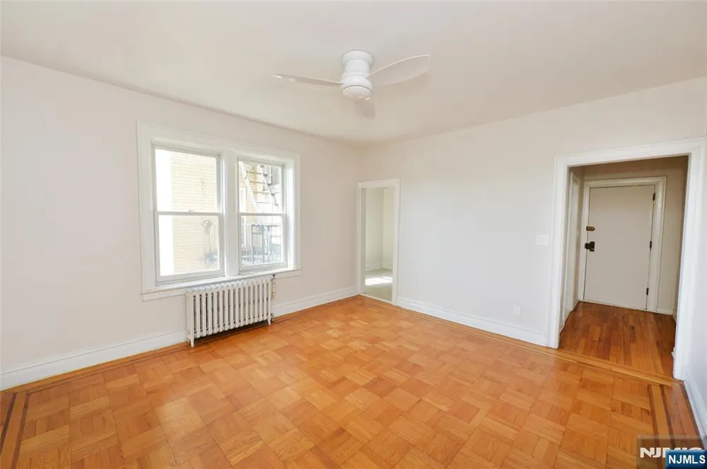 63 Sherman Place D5 Jersey City, NJ 07307