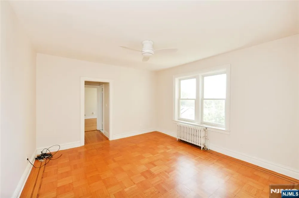 63 Sherman Place D5 Jersey City, NJ 07307