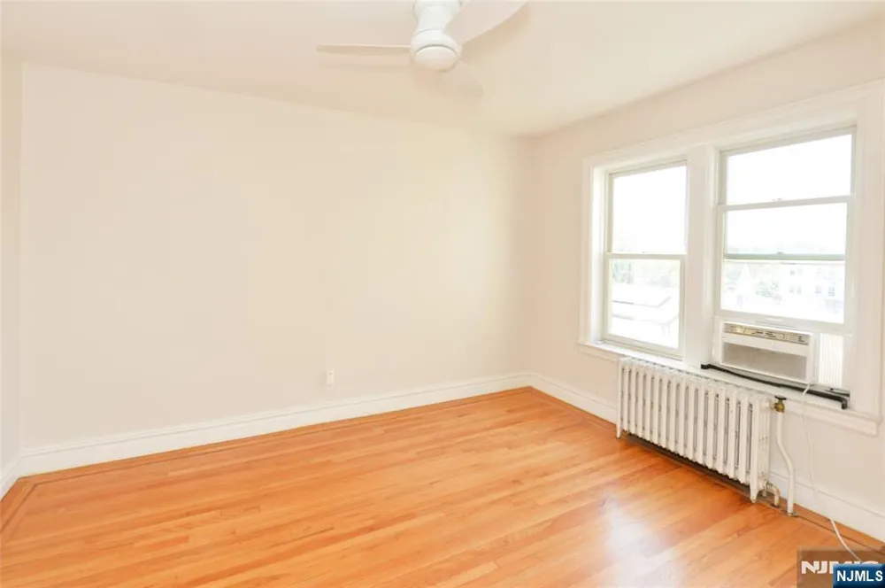 63 Sherman Place D5 Jersey City, NJ 07307