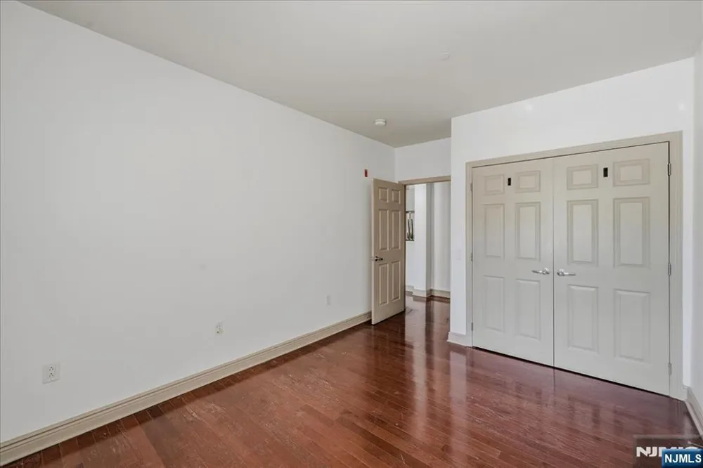 7400 River Road 217 North Bergen, NJ 07047