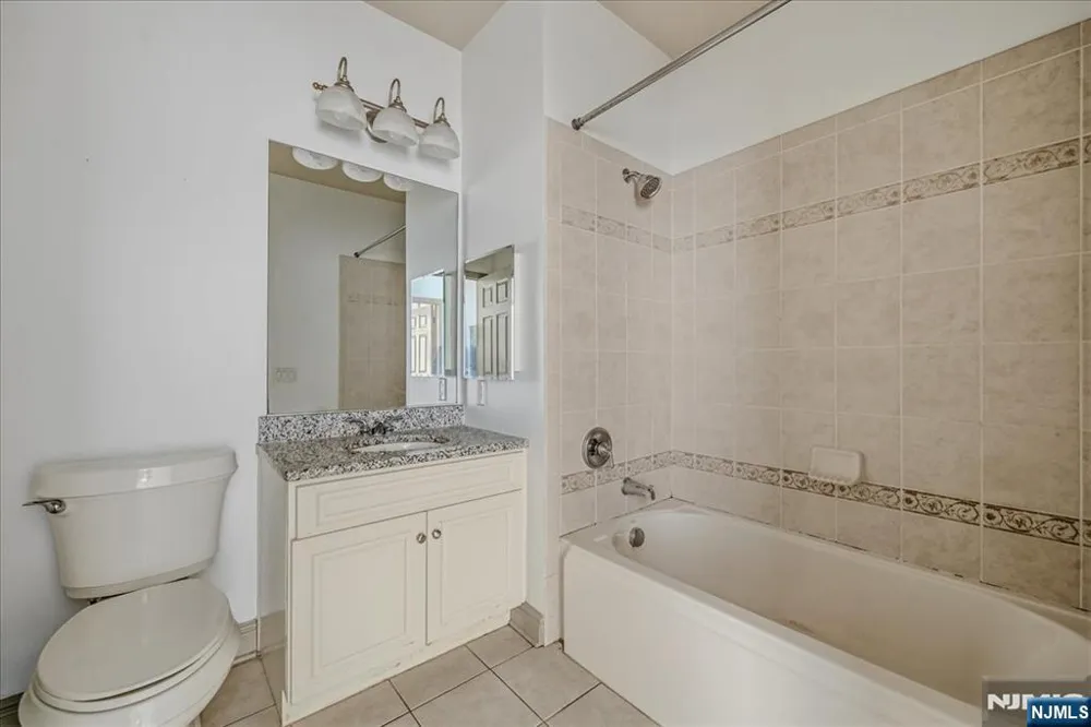 7400 River Road 217 North Bergen, NJ 07047