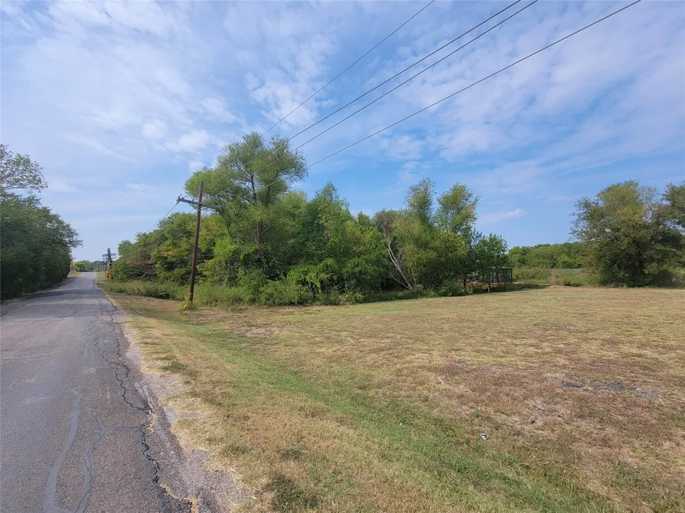 County Road 1076 Farmersville, TX 75442