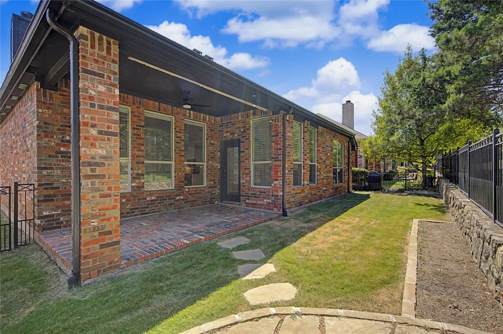 916 Medinah Drive Fairview, TX 75069