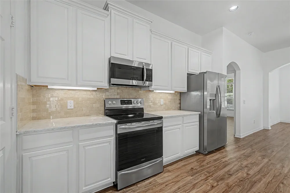 916 Medinah Drive Fairview, TX 75069