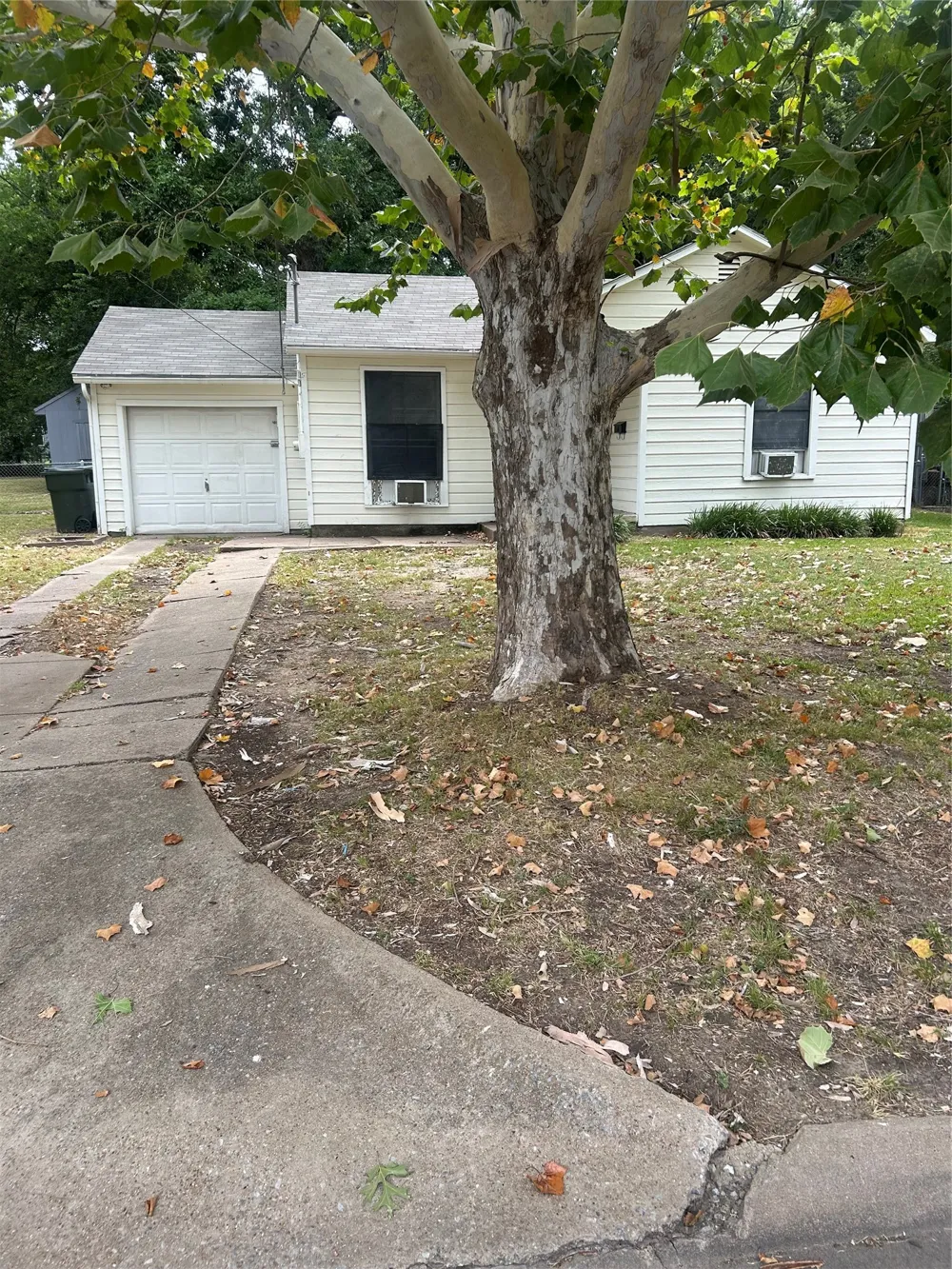 1615 Highland Avenue Sherman, TX 75092