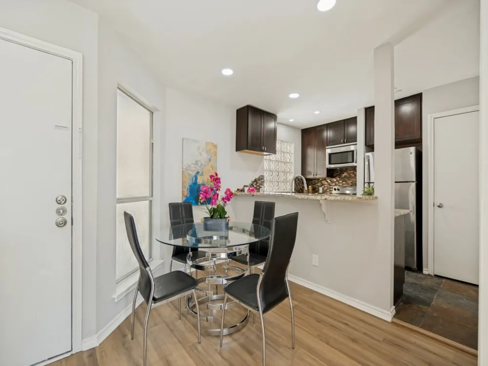 4221 Cole Avenue #206 Dallas, TX 75205