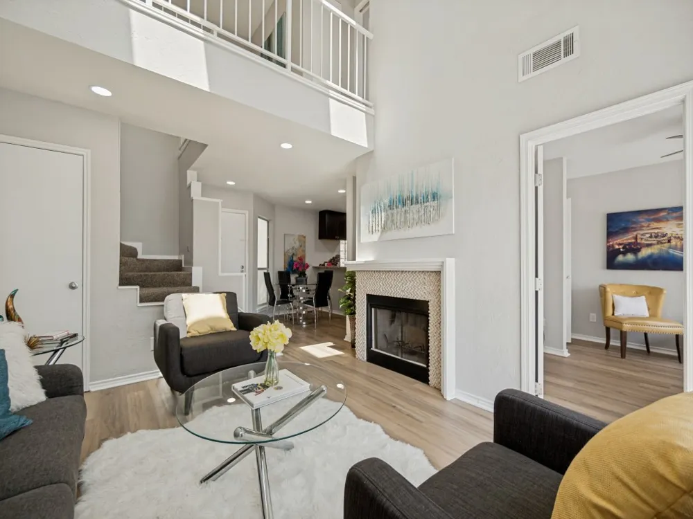 4221 Cole Avenue #206 Dallas, TX 75205