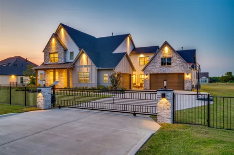 1402 Dogwood View
