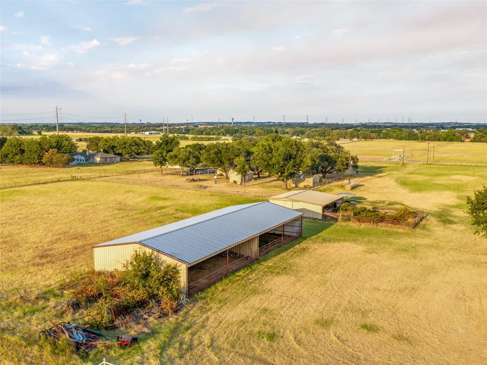 1790 Old Base Road Aurora, TX 76078