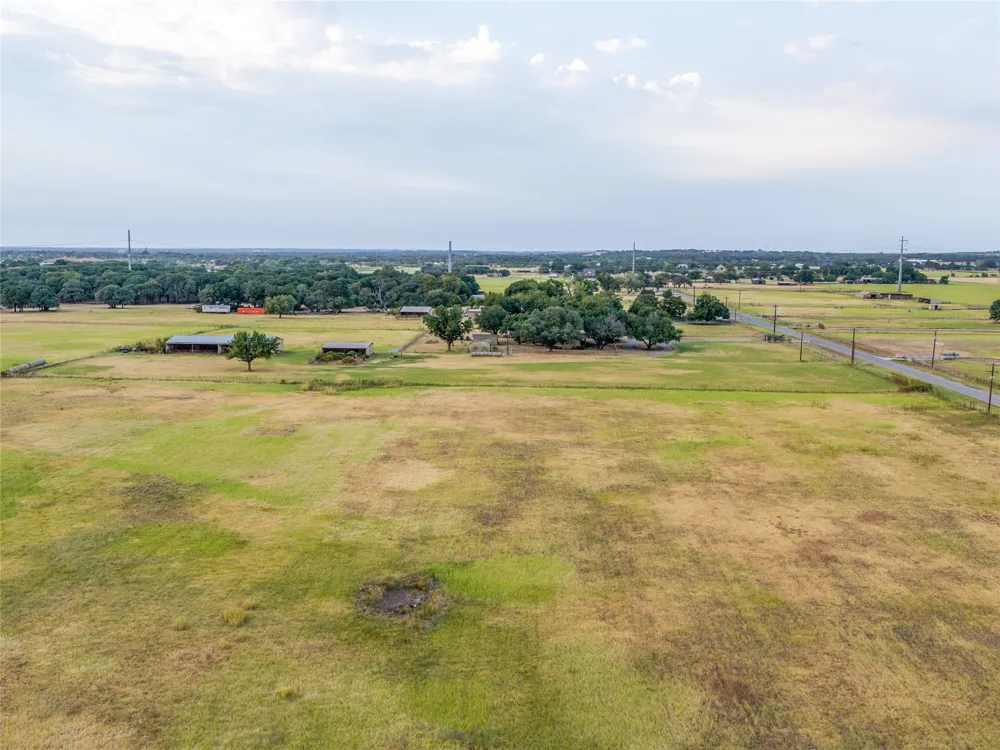 1790 Old Base Road Aurora, TX 76078
