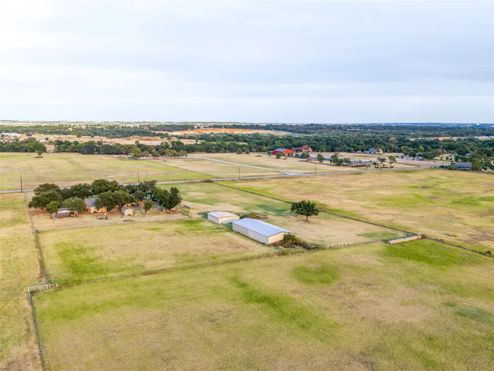 1790 Old Base Road Aurora, TX 76078