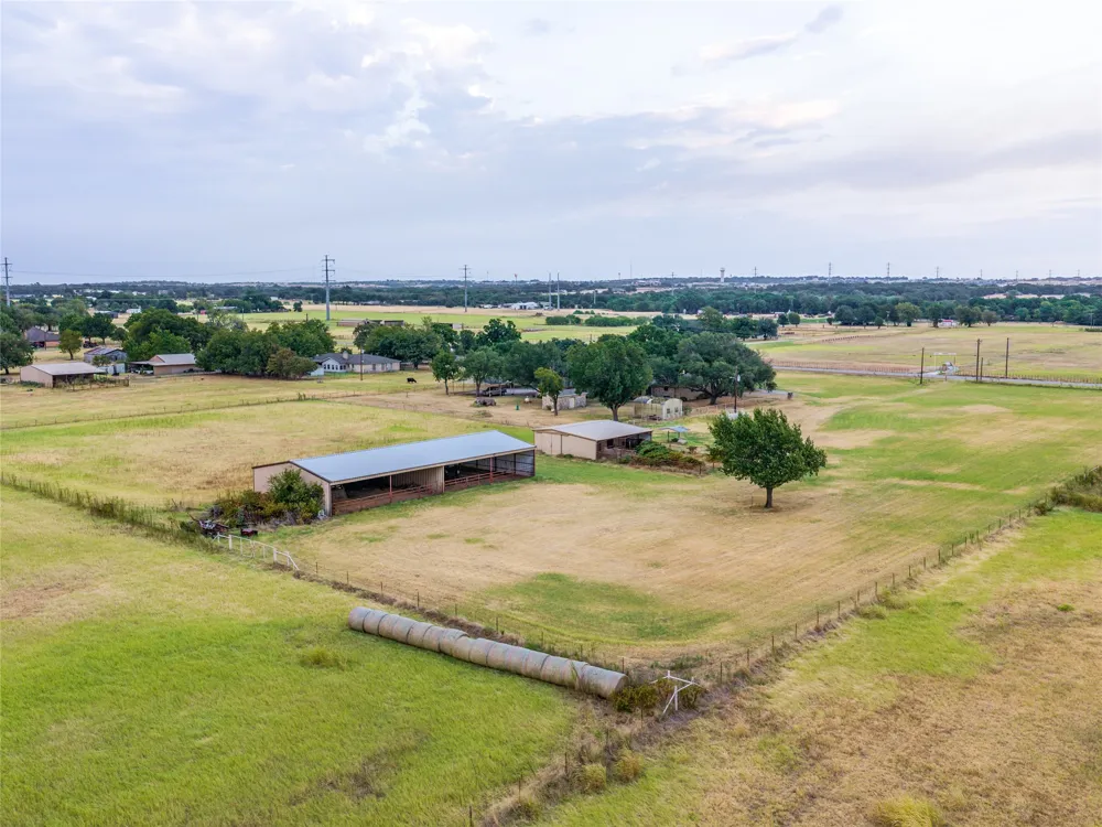 1790 Old Base Road Aurora, TX 76078