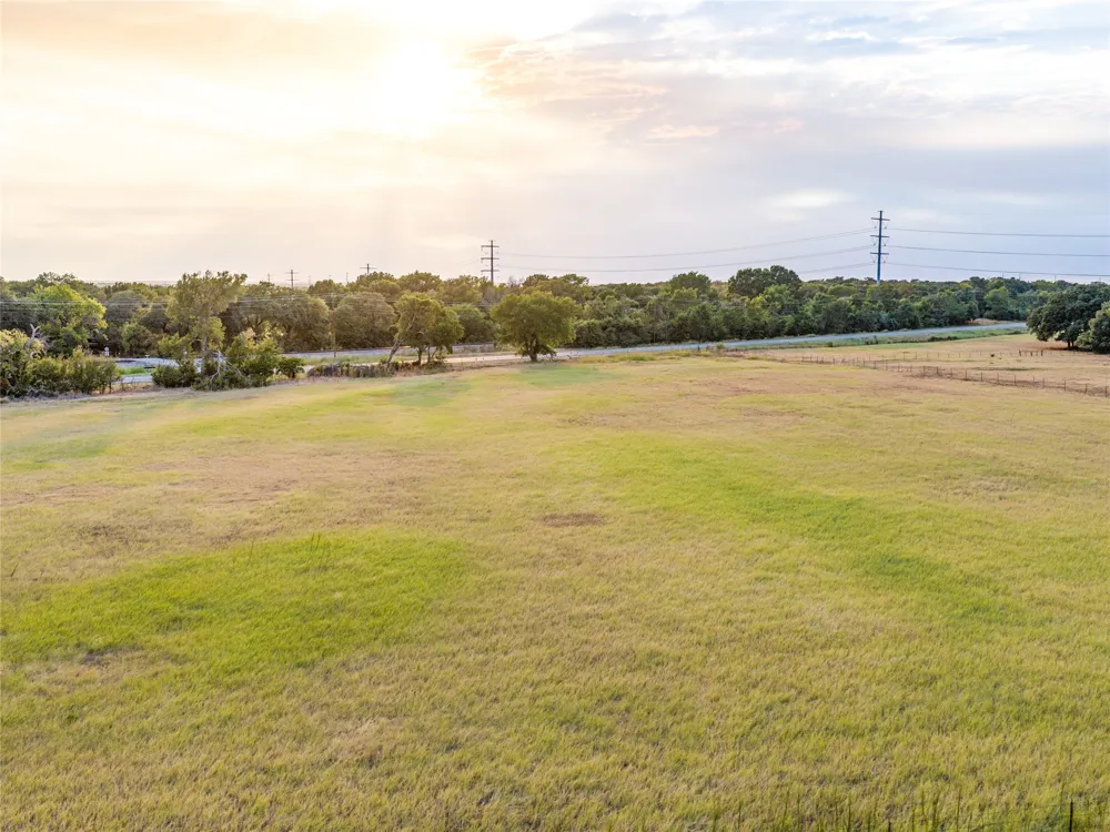 1790 Old Base Road Aurora, TX 76078