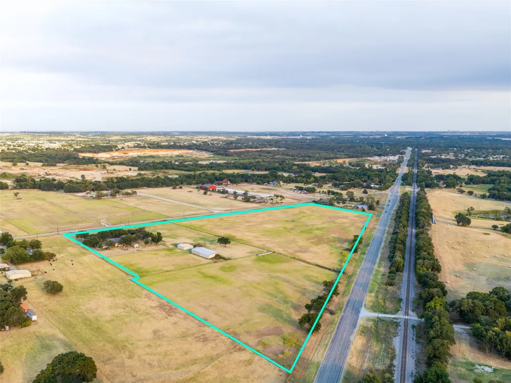 1790 Old Base Road Aurora, TX 76078